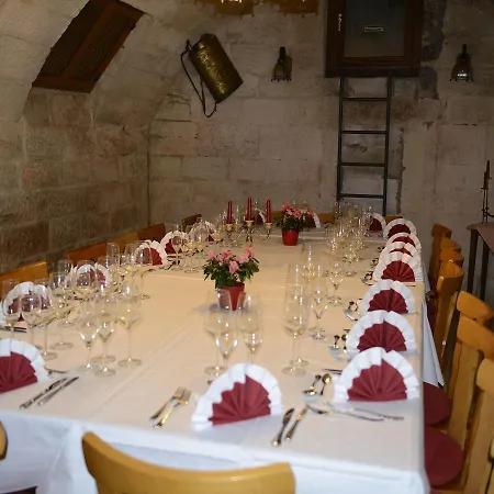 Naturparkhotel & Landgasthof Stromberg Hotell