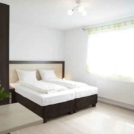 Naturparkhotel & Landgasthof Stromberg Sachsenheim (Ludwigsburg)