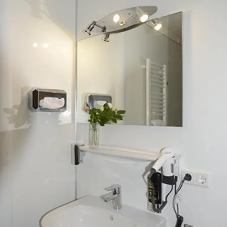 Naturparkhotel & Landgasthof Stromberg Hotell